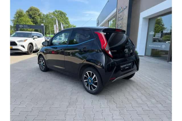 Toyota Aygo (2018) thumbnail 3