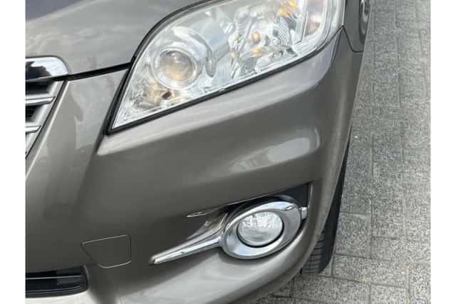 Toyota RAV4 (2012) thumbnail 6