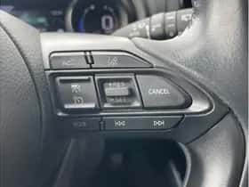 Toyota Yaris (2021) thumbnail 10