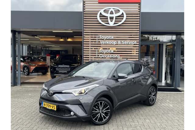 Toyota C-HR (2018) thumbnail 1
