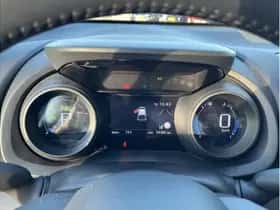 Toyota Yaris (2023) thumbnail 15