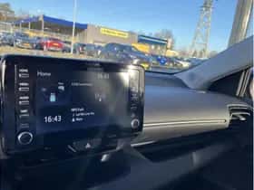 Toyota Yaris (2023) thumbnail 16