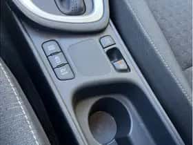 Toyota Yaris (2023) thumbnail 20