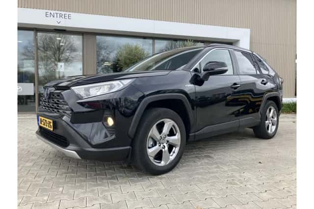 Toyota RAV4 (2022) thumbnail 1