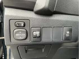Toyota Auris (2014) thumbnail 16