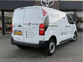 Toyota Proace (2024) thumbnail 2