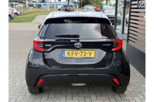 Toyota Yaris (2022) thumbnail 5
