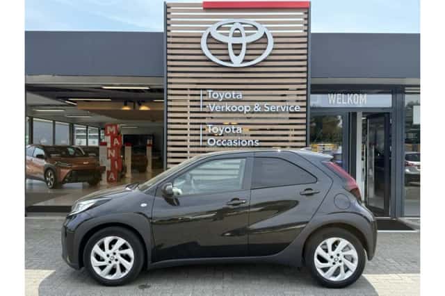 Toyota Aygo X (2022) thumbnail 2