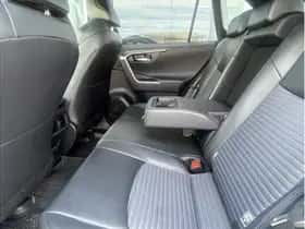 Toyota RAV4 (2019) thumbnail 17