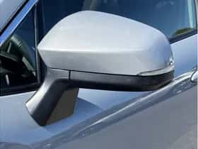 Toyota Corolla (2024) thumbnail 8