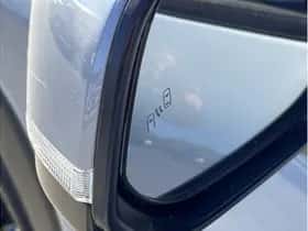 Toyota Corolla (2024) thumbnail 9