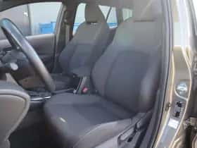Toyota Corolla (2022) thumbnail 13