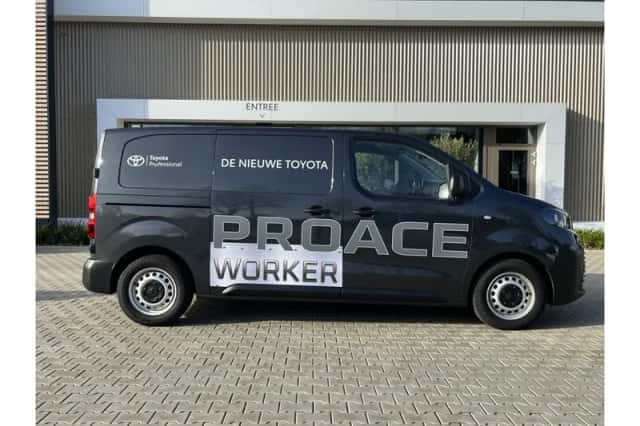 Toyota Proace (2025) thumbnail 3