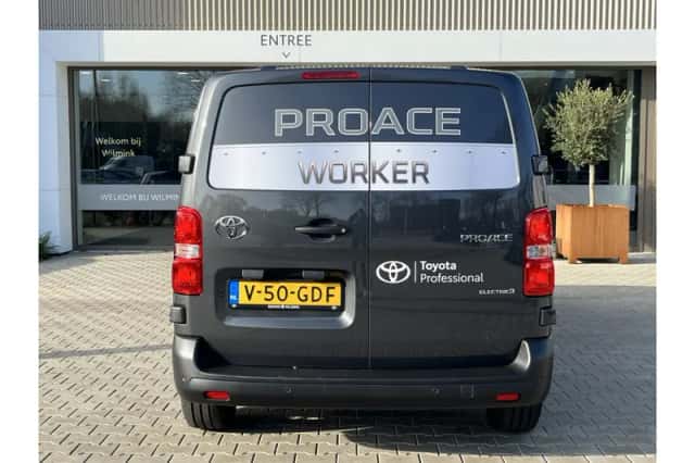 Toyota Proace (2025) thumbnail 4