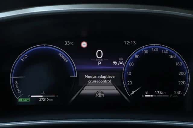 Toyota Corolla (2024) thumbnail 4