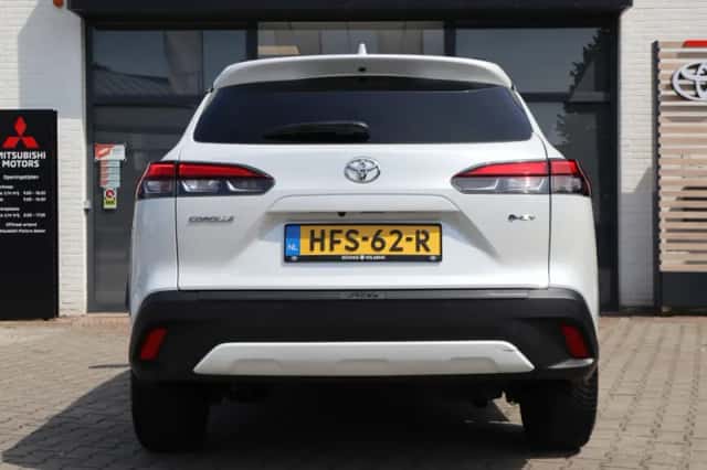 Toyota Corolla Cross (2024) thumbnail 5