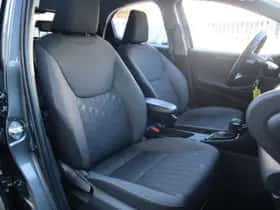 Toyota Yaris (2024) thumbnail 17