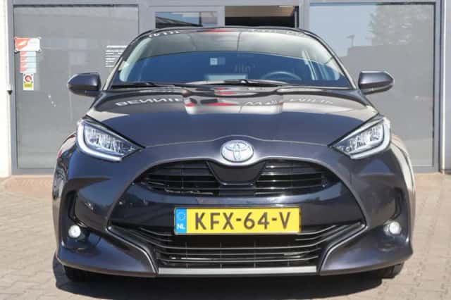 Toyota Yaris (2024) thumbnail 4