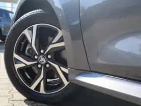 Toyota Yaris (2024) thumbnail 33