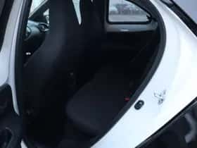 Toyota Aygo X (2024) thumbnail 28