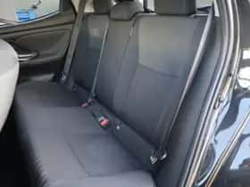 Toyota Yaris (2021) thumbnail 17