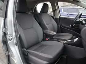 Toyota Yaris (2022) thumbnail 16