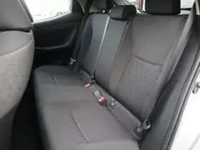 Toyota Yaris (2022) thumbnail 17