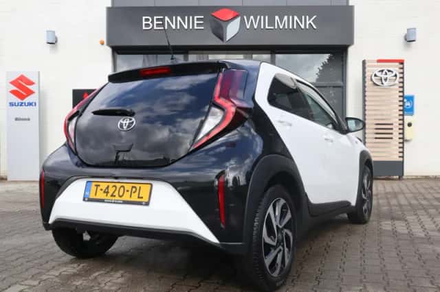 Toyota Aygo X (2023) thumbnail 2