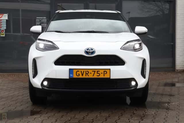 Toyota Yaris Cross (2021) thumbnail 4