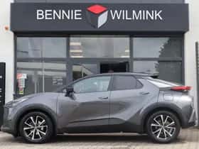 Toyota C-HR (2024) thumbnail 3