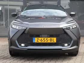 Toyota C-HR (2024) thumbnail 4