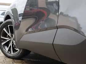 Toyota C-HR (2024) thumbnail 33