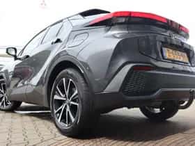 Toyota C-HR (2024) thumbnail 38