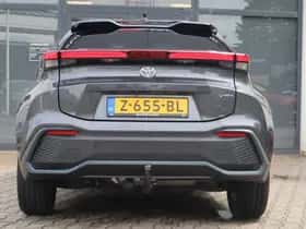 Toyota C-HR (2024) thumbnail 5