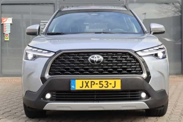Toyota Corolla (2024) thumbnail 4