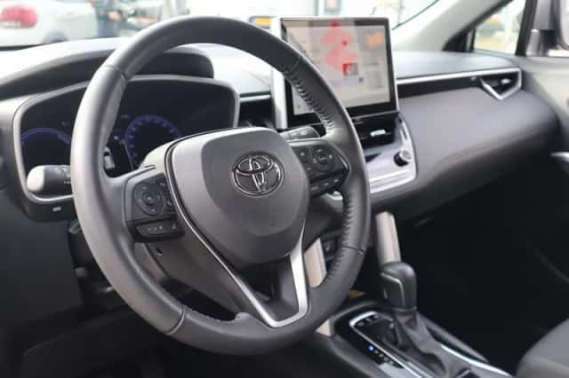 Toyota Corolla (2024) thumbnail 6