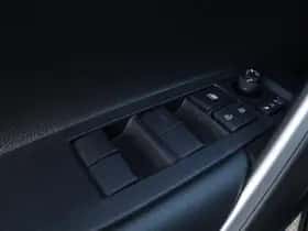 Toyota Corolla (2024) thumbnail 20