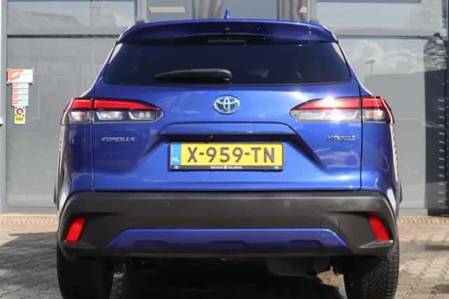 Toyota Corolla (2024) thumbnail 5