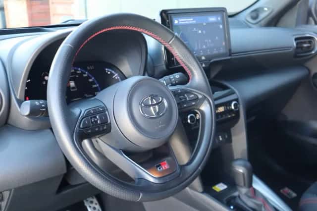 Toyota Yaris Cross (2024) thumbnail 6