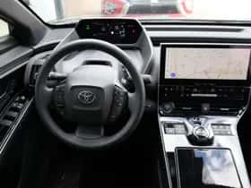 Toyota bZ4X (2025) thumbnail 7