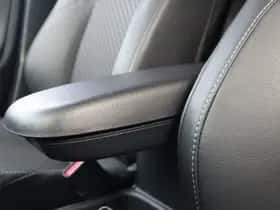 Toyota Yaris (2020) thumbnail 15