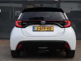 Toyota Yaris (2020) thumbnail 5