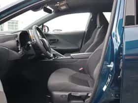 Toyota C-HR (2025) thumbnail 12