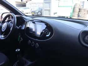 Toyota Aygo X (2024) thumbnail 15