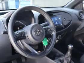 Toyota Aygo X (2024) thumbnail 6
