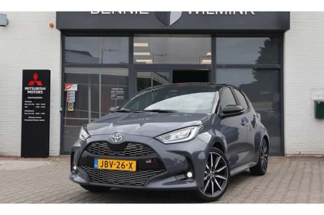 Toyota Yaris (2025) thumbnail 1