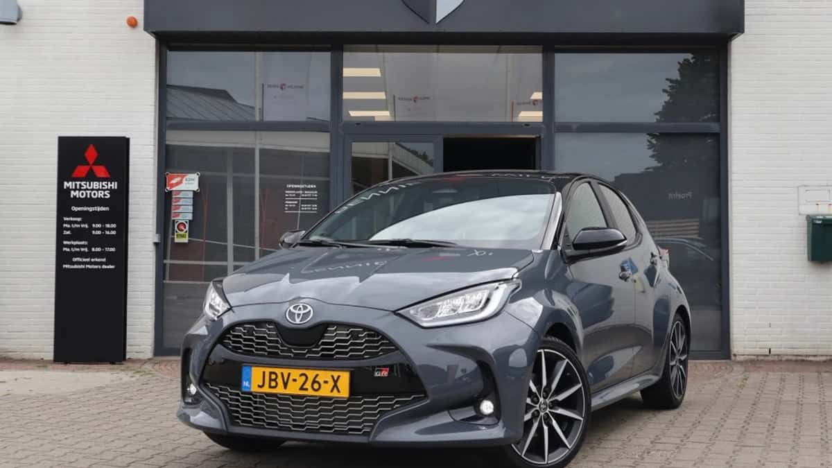 Toyota Yaris (2025) — foto 1