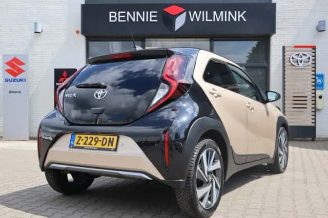 Toyota Aygo X (2022) thumbnail 2
