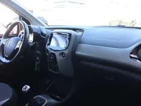 Toyota Aygo (2020) thumbnail 14