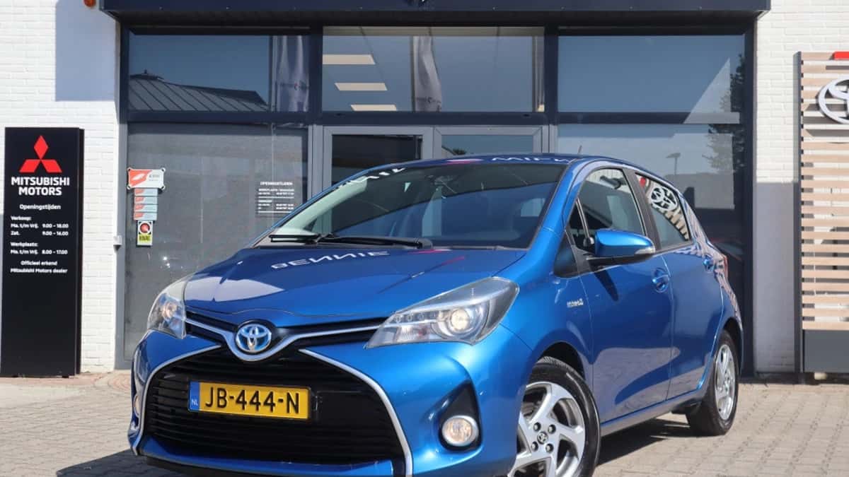 Toyota Yaris (2016) — foto 1